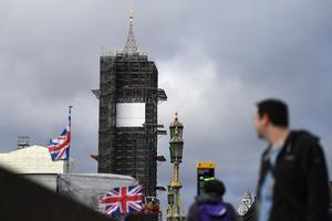 De Big Ben staat in de steigers. beeld AFP