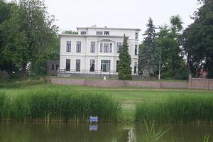 Het voormalige gemeentehuis van Asperen. beeld André Bijl