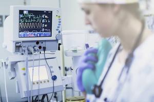 Het sterven is een ondoorgrondelijk proces (Prediker 12), maar de huidige stand van medische technologie vraagt om criteria om het medisch handelen op te baseren. beeld iStock
