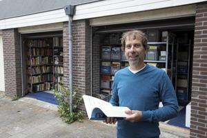 Marijn de Jong verkoopt bladmuziek. Dit staat in kratten in garageboxen in Kampen. Niet op componist, maar op nummer. „Soms duurt het jaren voordat ik een stuk verkoop, maar er is maar één liefhebber nodig.”  beeld RD, Anton Dommerholt​