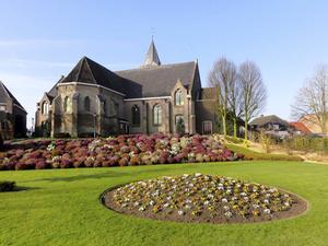 Dorpskerk in IJsselmuiden. beeld Wikimedia