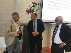 Van der Leer, Van den Belt en ds. D. C. Floor. beeld RD