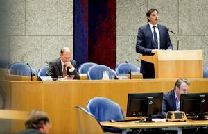 „Om op een volgende crisis voorbereid te kunnen zijn, moeten we nú de voorbereidingen treffen.” Foto: minister Hoekstra van Financiën in de Tweede Kamer op de tweede dag van de Algemene Financiële beschouwingen. beeld ANP, Koen van Weel