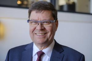 Interim-bestuurder Ed van Hell. beeld Sjaak Verboom