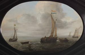 “Schepen op een rimpelige zee” (1624), door Jan Porcellis (ca. 1584-1632). Rechts van het midden een zogenoemd smalschip, een grote zeilboot die in de 17e eeuw het vaakst werd gebruikt op de binnenwateren.  beeld Collectie Anthony Inder Rieden, Londen
