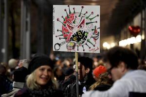 Betogers demonstreerden vorige week zaterdag in Leipzig tegen de coronamaatregelen van de Duitse overheid. beeld AFP, John MacDougall