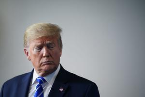 De Amerikaanse president Donald Trump wierp donderdag de vraag op of het een goed idee zou zijn coronapatiënten met een desinfecterend middel te injecteren. beeld AFP