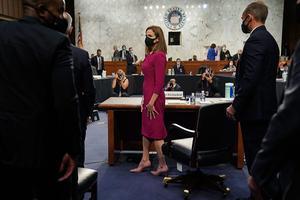 De Amerikaanse Senaat buigt zich deze week over de voordracht van Amy Coney Barrett als rechter voor het hooggerechtshof. beeld AFP