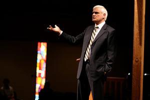 Ravi Zacharias overleed op 19 mei dit jaar. beeld Henry Center Media