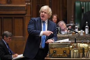 Boris Johnson in het Britse parlement. beeld AFP