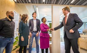 Ombudsmannen ontmoeten koning Willem-Alexander. beeld ANP