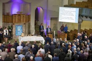 Vrijgemaakt gereformeerden en Nederlands gereformeerden vierden in 2017 in Kampen samen het heilig avondmaal. Beide kerken zijn op weg naar eenheid. beeld Freddy Schinkel