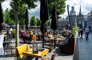 Terrassen op de Grote Markt in Goes. beeld ANP