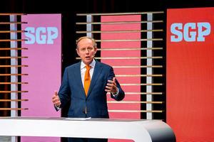 Van der Staaij tijdens de algemene vergadering. beeld Cees van der Wal