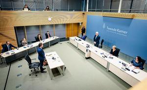 Frans Weekers, staatssecretaris van Financien van 2010 tot 2014 wordt gehoord door de parlementaire enquetecommissie Kinderopvangtoeslag, tijdens de zesde dag van de hoorzittingen van de tijdelijke commissie. beeld ANP, SEM VAN DER WAL