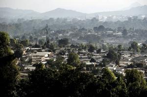 Zicht op Blantyre. In de rechtbank in deze stad, gelegen in het zuiden van Malawi, begon vorige week het proces tegen de financieel directeur van Stichting Timotheos. beeld AFP, Gianluigi Guercia