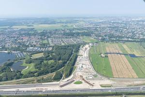 De RijnlandRoute moet voor een verbetering van de toekomstige bereikbaarheid, leefbaarheid en economische ontwikkeling in de drukbevolkte regio Holland-Rijnland zorgen. beeld Terra Drone