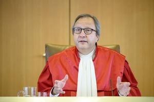 Het Duitse Constitutionele Hof oordeelde op 5 mei dat zowel de ECB als het Europese Hof van Justitie buiten hun bevoegdheden zijn getreden. Foto: de voorzitter van het Duitse Constitutionele Hof, Andreas Vosskuhle.  beeld AFP, Sebastian Gollnow