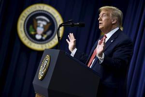 „Veel Amerikanen zijn het negatieve nieuws over Trump zó beu, dat ze het niet eens meer willen lezen.” beeld APF, Brendan Smialowski
