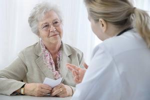 „De medicalisering maakte het medisch consult tot een semi- of pseudo-pastorale ontmoeting, waarin de patiënt een ethisch kompas werd geboden voor existentiële keuzes bij onder meer geboorte en dood.” beeld iStock