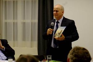 Victor Kalisher, directeur van het Israëlische Bijbelinstituut en ouderling in een Messiasbelijdende gemeente, sprak in Hollandscheveld. beeld RD