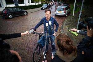 Minister president Mark Rutte trekt het boetekleed aan. beeld ANP, PHIL NIJHUIS