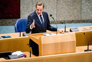 Minister De Jonge tijdens het debat. beeld ANP, Bart Maat