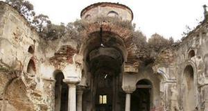 Mor Yuhanon-kerk in Mardin. beeld hurriyetdailynews.com