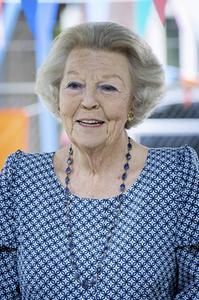 Prinses Beatrix op 10 juni in Baarn tijdens de dertiende Nationale Buitenspeeldag van Jantje Beton. beeld ANP, Patrick van Emst