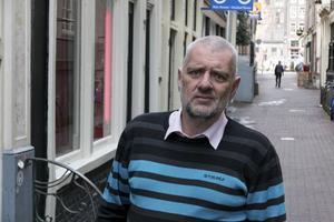 Frits Rouvoet zet zich op de wallen in Amseterdam in voor vrouwen die slachtoffer zijn van mensenhandel en prostitutie. beeld RD, Anton Dommerholt