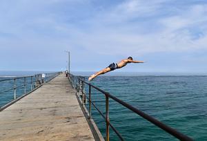 In het zuiden en midden van Australië, waar het op dit moment voorjaar is, heersten temperaturen die 8 tot 16 graden boven normaal liggen. beeld EPA