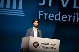 JFvD-voorzitter Freek Jansen tijdens het congres van Forum voor Democratie. beeld ANP, JEROEN JUMELET