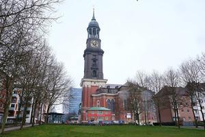 Veel Duitse kerken zijn gesloten. Foto: kerk in Hamburg. beeld EPD, Stephan Wallocha