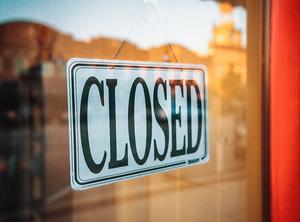 Volgens het CBS is een dergelijke daling nog niet eerder voorgekomen. Ook in de handel, horeca, vervoer en zakelijke dienstverlening was het raak. beeld Unsplash