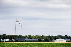 De groei van burgercoöperaties zet door, want de komende drie jaar staat de bouw van nog eens 33 coöperatieve windparken gepland, volgens het rapport goed voor 88 procent meer windenergie die door burgers is opgewekt. beeld ANP, Vincent Jannink