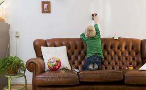„Een kind of volwassene met ADHD kan moeite hebben om rustig te spelen, te blijven zitten of op z’n beurt te wachten, zich innerlijk onrustig voelen en daardoor steeds maar doordraven of aan één stuk door praten.” beeld ANP, Roos Koole