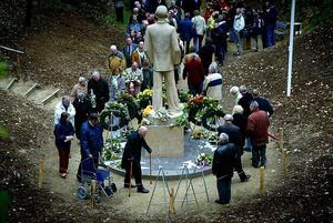 Een herdenking rond monument De Stenen Man in Kamp Amersfoort. beeld ANP, Robin Utrecht
