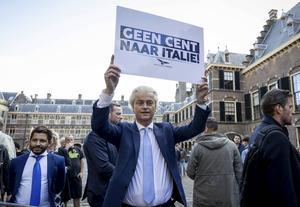 DEN HAAG. PVV-leider Geert Wilders demonstreerde vorige week bij het bezoek van de Italiaanse premier Conte aan Den Haag.  beeld ANP, Sem van der Wal