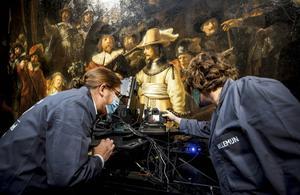 De Nachtwacht ondergaat een 3D-scan. beeld ANP, Koen van Weel