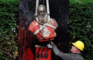 Besmeurd beeld van Leopold II in Gent, eind juni. beeld AFP