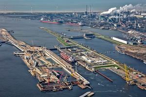 Tata Steel Ijmuiden vanuit de lucht. beeld ANP