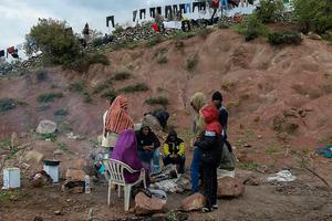 Vluchtelingen op Lesbos, eerder deze maand. beeld AFP