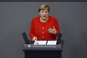 Corona gaf Merkel eindelijk weer meewind. beeld EPA, Michele Tantussi