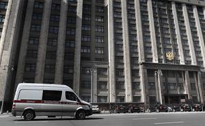 Het gebouw van het Russische parlement in Moskou. beeld EPA