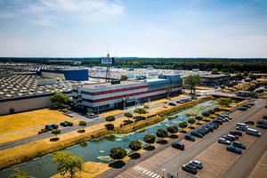 Autofabriek VDL Nedcar in Born. beeld ANP, Rob Engelaar