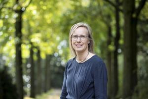Hanneke Schaap: „Als iemand worstelt met een zware depressie, zou ik oppassen met uitspraken als: het is goed dat je je ellende inleeft. Op geloofsgebied is dat zo, maar op psychologisch gebied ligt dat anders.” beeld RD, Anton Dommerholt