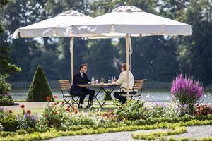 Macron en Merkel in het Oost-Duitse Meseberg. beeld EPA