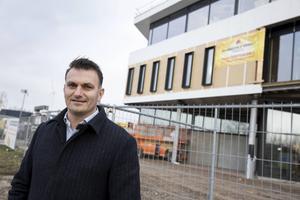 De stikstofproblematiek heeft de bouwsector op zijn kop gezet, zegt Dirk Jan van den Brink van Bouwbedrijf Kreeft. beeld RD, Anton Dommerholt
