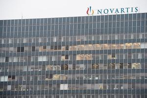 Hoofdkwartier in Basel van de Zwitserse medicijnfabrikant Novartis . beeld AFP, Sebastien Bozon