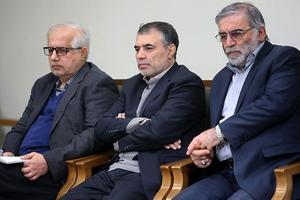 Mohsen Fakhrizadeh (R) in 2019. beeld AFP